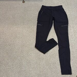 Athleta cargo tight pants with zippers
